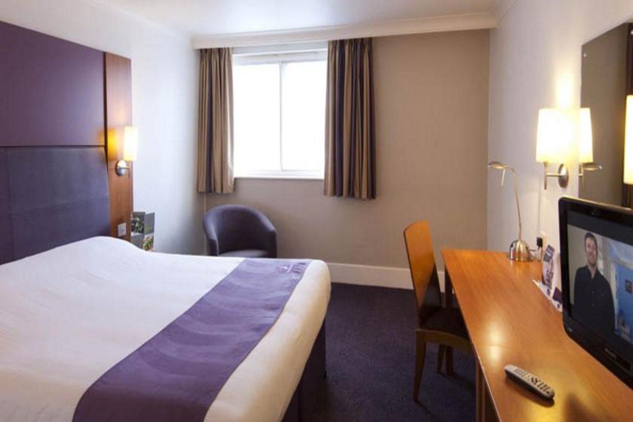 Premier Inn Crewe Central Zewnętrze zdjęcie